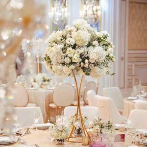 Centrotavola con palla di fiori di ortensia bianca, centrotavola con palla di fiori bianca per matrimonio, decorazione da tavolo per feste di matrimonio