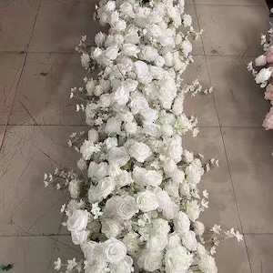 Fila di fiori di rosa artificiali, runner di fiori da tavolo, ghirlanda di fiori, runner da corridoio per matrimoni, runner da tavolo per matrimoni, fiori pergolati, arco nuziale