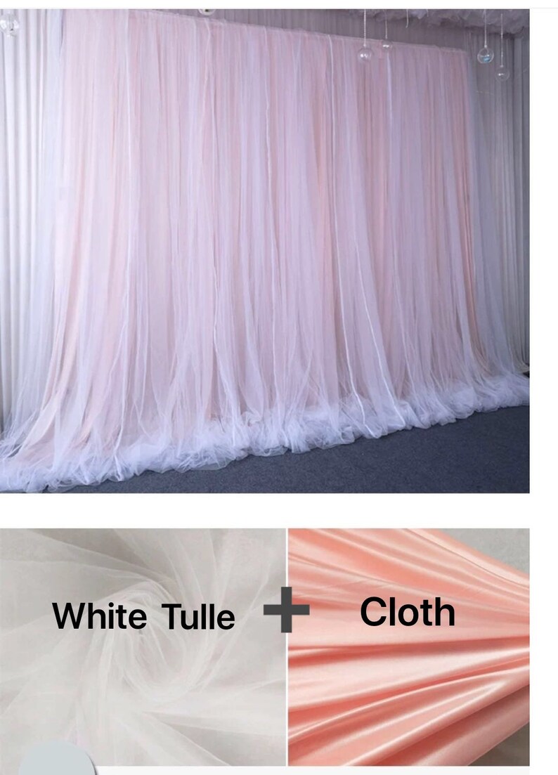 Op de afbeelding: Een witte tule achtergrond met een roze stoffen achtergrond. De tekst "White Tulle + Cloth" is op de afbeelding gedrukt.