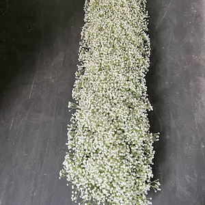 Ghirlanda di fiori di Baby Breath, ghirlanda floreale bianca, runner floreale artificiale, centrotavola per matrimonio, runner da tavolo