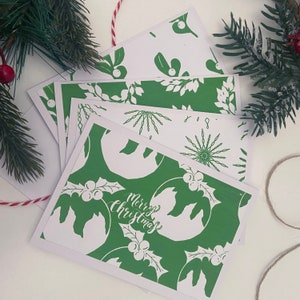 Grüne Siebdruck-Weihnachtskarte, handgezeichnete handgedruckte Grußkarte, A6 weiße Karte mit Umschlag, innen leer