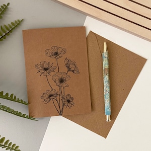 Oktober Kosmos Geburtsmonat Blumenkarte - A6 Kraft Grußkarte, handgezeichnet & gedruckt auf Recycling Karte, innen blanko