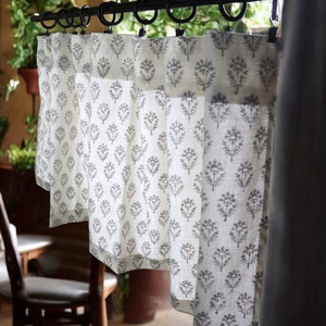 Cortina de café de algodón con estampado a mano: cortinas de estilo rústico con flores en capas
