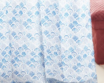 Blauw katoenen gordijnpaneel: nautische schelpenprint, kustdecor
