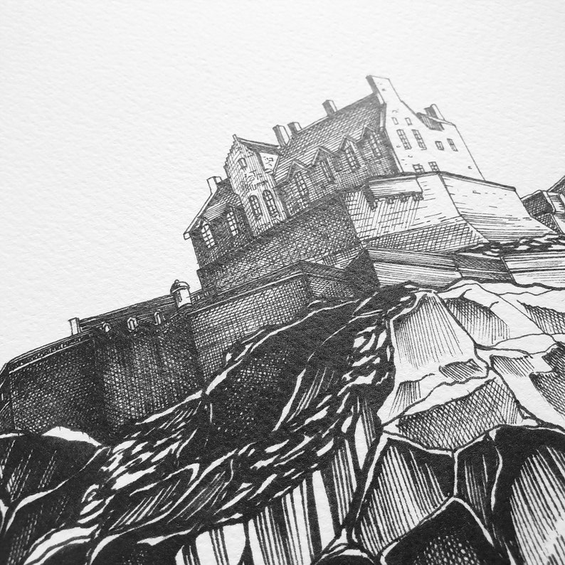Edinburgh Castle Black and White Ink Illustration Print, Scottish A3 Art, Winter Cityscape Bild 8
