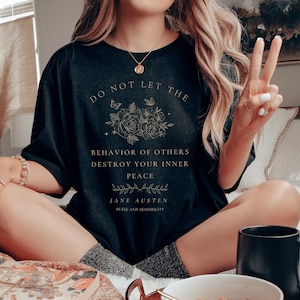Camicia di Jane Austen Regali di Jane Austen Camicia da libro Abbigliamento accademico scuro Camicia da lettura Camicia da bibliotecario Camicia letteraria Idee regalo per amante del libro