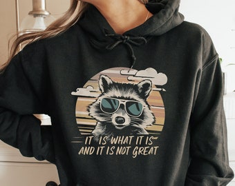 To jest to, co jest zabawne Bluza z kapturem z szopem Prezenty z szopem Bluza z kapturem z memem z szopem Bluza z kapturem z szopem Prezent dla miłośnika zwierząt Prezenty z śmietnikiem Panda z szopem Prezenty z memami