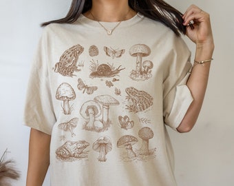 Mushroom Shirt Frog And Toad Shirt Dark Cottagecore Sweater Goblincore Clothing Cottagecore Shirt Frog Lover Gift Indie Clothes Alt Clothing