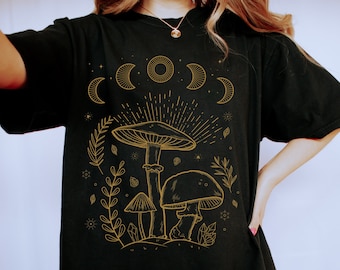Mushroom Shirt Comfort Colors Cottagecore Shirt Goblincore Clothing Cottage Core Shirt Mushroom Tshirt Aesthetic Clothes Dark Academia Shirt