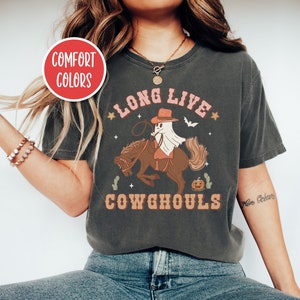 Long Live Cowghouls Shirt Cowgirl Costume Retro Halloween Shirt Yee Haw Shirt Midwest Shirt Western Graphic Tee Yee Haw Shirt Howdy Shirt
