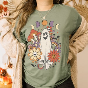 Retro Halloween Shirt Spooky Season Shirt Groovy Shirt Mushroom Shirt Funny Ghost Shirt Plus Size Halloween Crewneck Vintage Fall Apparel