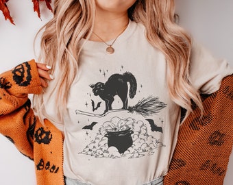 Halloween Cat Shirt Retro Halloween Shirt Black Cat Shirt Spooky Cat Mom Shirt Witchy Cat Spooky Season Shirt Plus Size Halloween Girocollo
