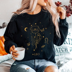 August Birth Flower Sweatshirt Birth Month Flower Birth Month Shirt Leo Sweatshirt Cottage Core Shirt Leo Zodiac Gifts Leo Birthday Gifts