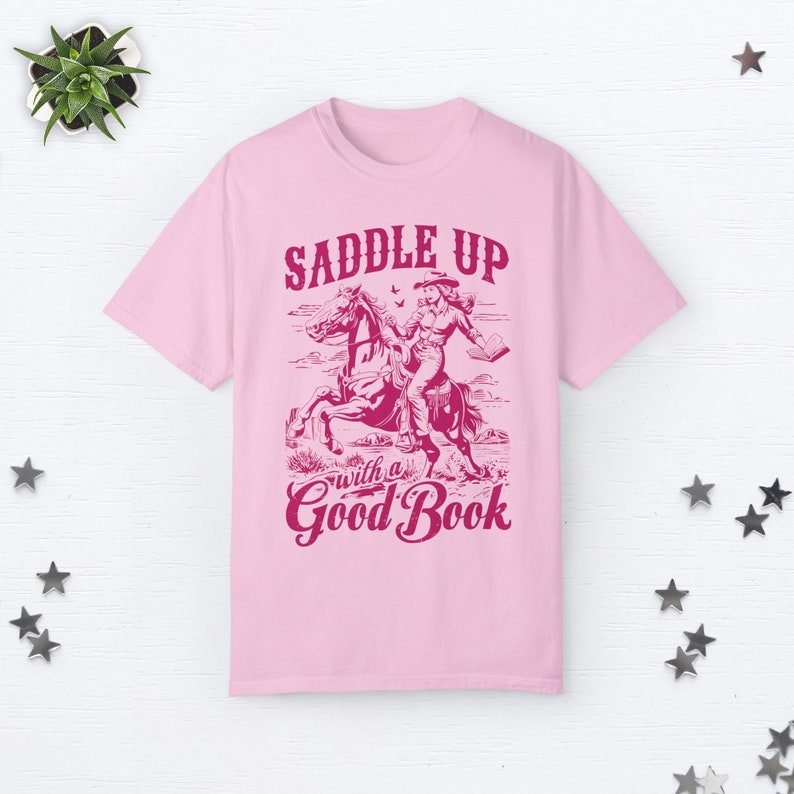 Bookish Cowgirl Shirt Cowboy Romance Shirt Howdy Shirt Yeehaw Shirt Smut Book Lover Gift Romance Reader Shirt Vintage Western Graphic Tee Blossom