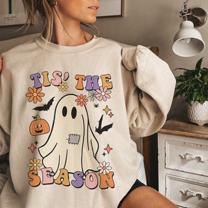 Tis The Season Retro Halloween Crewneck Pumpkin Crewneck Funny Ghost Shirt Spooky Season Shirt Plus Size Halloween Sweatshirt Fall Apparel