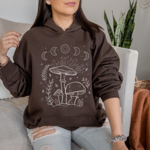 Mushroom Hoodie Mushroom Sweater Cottagecore Sweater Goblincore Clothing Mushroom Crewneck Trendy Y2k Hoodie Indie Clothes Aesthetic Hoodie