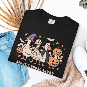 Halloween Goose Shirt Spooky Goose Shirt Retro Halloween Shirt Horror Goose Shirt Ghost Goose Tee Funny Goose Lover Gift Halloween Gift Teen Black