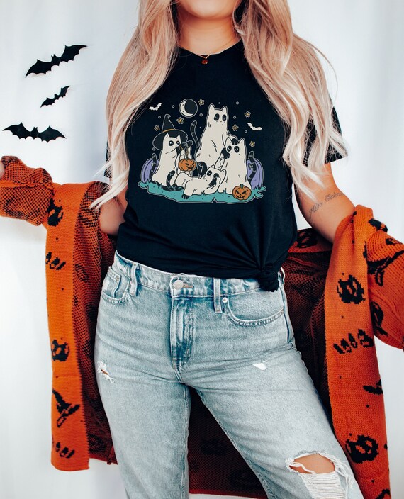 Halloween Cat Shirt Retro Halloween Shirt Black Cat Shirt Spooky Cat Mom Shirt Spooky Season Shirt Kawaii Cat Shirt Cat Gifts Fall Apparel