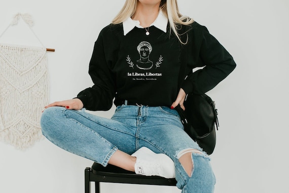 Dark Academia Clothing Women Light Academia Line Art Greek Statue Oversized Crewneck Sweatshirt Aesthetic Clothing Book Lover Gift For Women