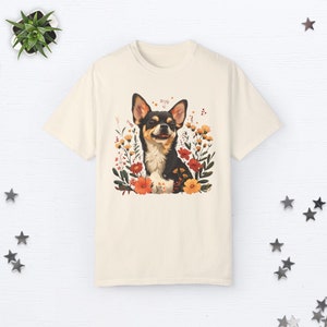 Chihuahua Shirt Chihuahua Geschenke Süßes Chihuahua Mom Shirt Floral Hund Tshirt Hunde Liebhaber Geschenk Hund Mama Cottage Core Kleidung Botanische Shirt Ivory