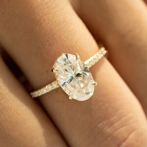 2.7Ct Solitär Moissanite Ehering Oval Cut Prong Set D Farbe Moissanite Verlobungsring 14 k Massivgold Vorschlag Ring für sie Valentine