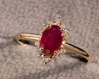 Oval Cut Ruby Ring/Diamond Halo Ring/Gold Engagement Ring/14k Solid Gold/Diamond Wedding Ring/Fine Jewelry/Bridal Promise/Anniversary Gift