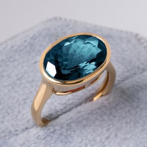 London Blue Topaz Ring 5ct, Bezel Set Engagement Ring in 14k Gold, December Birthstone, Chunky Statement Ring, Oval Cut Solitaire Women Ring