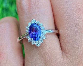 Genuine Tanzanite Engagement Ring/Diamond Halo Ring/Oval Tanzanite Ring/14k Solid Gold/December Birthstone/Natural Tanzanite/Wedding Ring