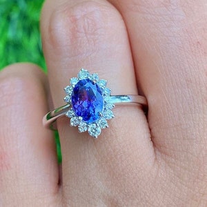 Precious Tanzanite Engagement Ring/Diamond Halo Ring/Rose Gold Tanzanite Ring/14k Solid Gold/Fine Jewelry/Natural Tanzanite/Wedding Gift