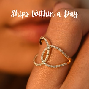 Diamond Engagement Ring/14k Solid Gold/Unique Wedding Anniversary Ring/Delicate Gold Ring/Dainty Diamond Promise Ring/Genuine Diamond Ring