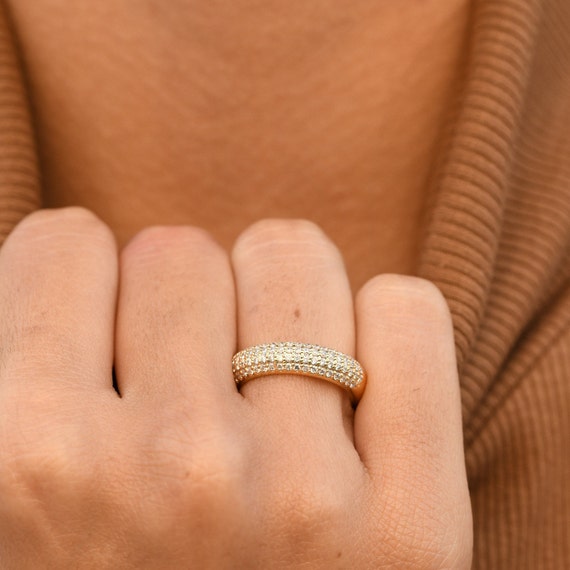 Thick diamond band deals