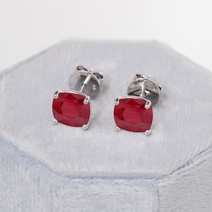 Elegant Ruby Solitaire Studs Earrings, 14k Solid Gold Minimal Earrings, Handmade Birthstone Earrings, Push Back Studs, Women Jewelry Gift