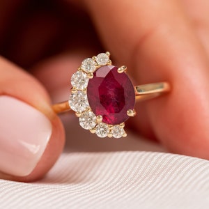 Vintage Ruby Engagement Ring,Solitaire Ruby,14k Solid Gold Ring,Minimalist Wedding Band,Prong Set Dainty Ring,Half Moon Diamond Ring,July