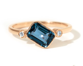 14K Gold Bezel Set Emerald Cut London Blue Ring,December Birthstone,3 Stone Topaz Diamond Ring,Simple Gold Engagement Wedding Gold Ring