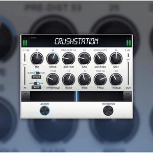 Peut inclure: Une interface de plugin d'effets audio numérique blanche et grise avec le texte "CRUSHSTATION" et divers boutons et curseurs. L'interface comporte des étiquettes pour "PRE-DIST S3", "DRIVE", "SUSTAIN", "SAG", "OCTAVES", "GRIT", "THRESHOLD", "BASS", "MIDS", "FREQ", "TREBLE", "ACTIVE", et "HOTSWITCH".