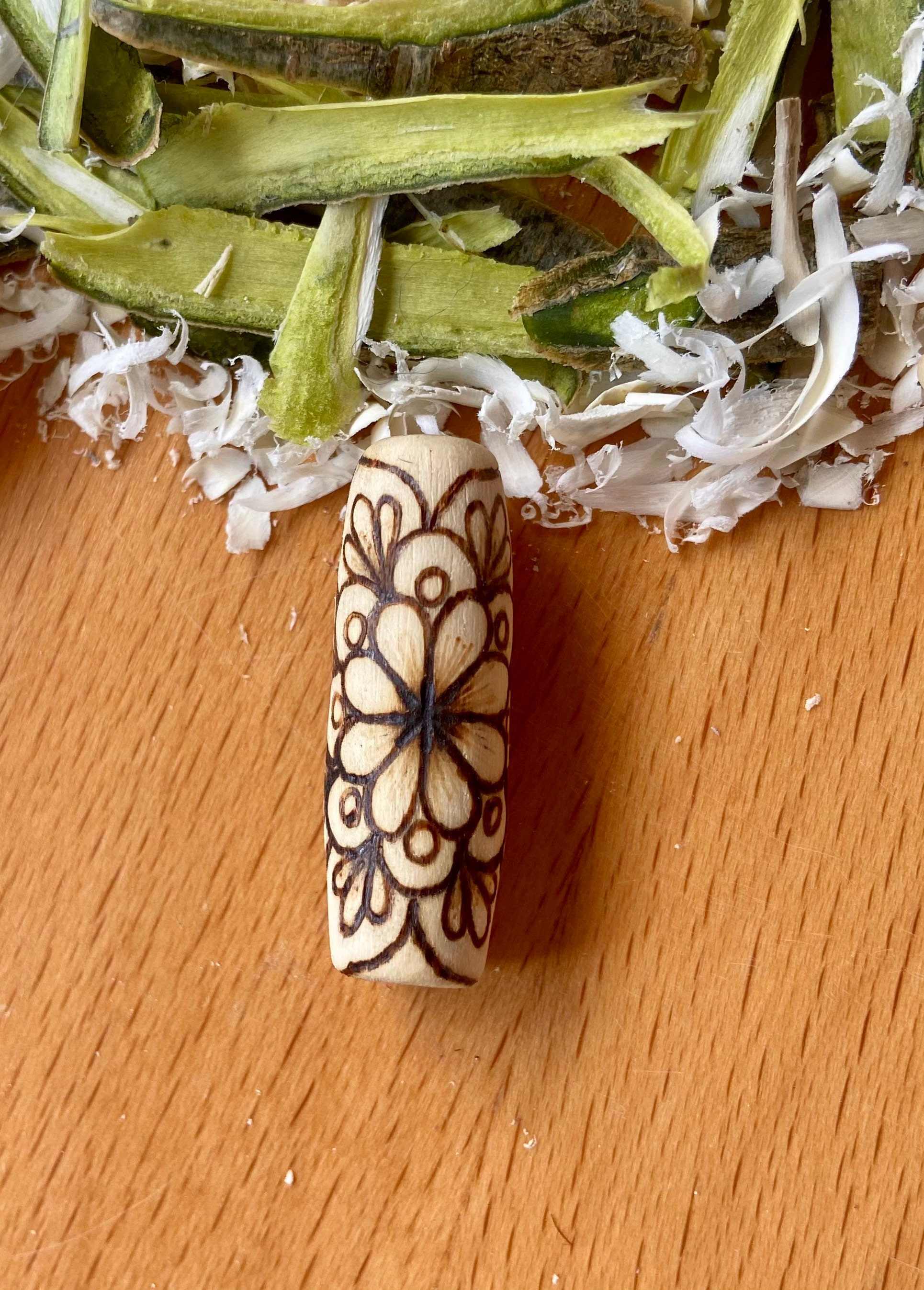 Conjunto de 10 cuentas de madera talladas a mano cuentas de | Etsy