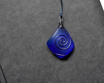 Colgante Squaller Polished Glass, inspirado en Grishaverse / Shadow and Bone