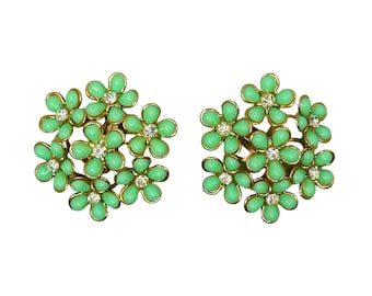 Vintage 1970’s Mint Green Floral Cluster Clip-On Earrings 1.5” x 1.5” Hippie Boho Flower Power Jewelry Retro