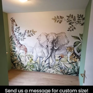 Safari adventure / Wallpaper for children / Non-woven wallpaper /  Environmentally-friendly / Produced in The Netherlands / Walloha.com