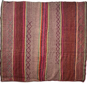 Peruvian textile, Textile handicrafts, Rug, Blanket, Natural Sheep,  Peruvian Ethnic Rug, handmade, Peruvian Cultures, 171cm x 150cm 3.75kg.