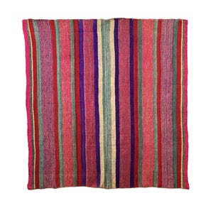 Peruvian textile, Textile handicrafts, Rug, Blanket, Natural Sheep,  Peruvian Ethnic Rug, handmade, Peruvian Cultures, 176cm x 168cm 3.70kg.