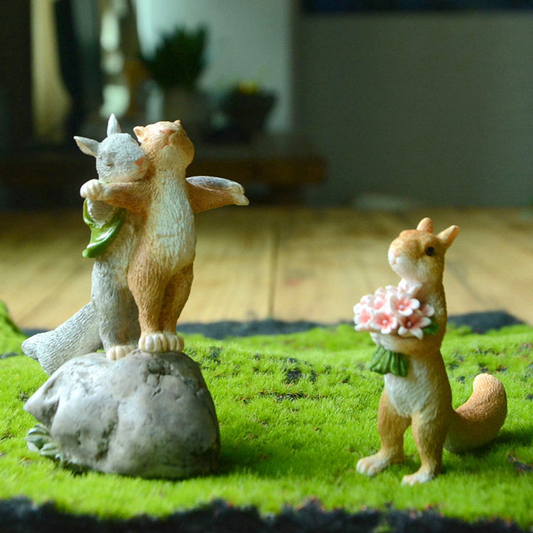 Mini Figurines D'écureuil Sharplace - Statues De Jardin En PVC - 4 Poses - Jaune - Décoration Micro Paysage, étang, Jardin
