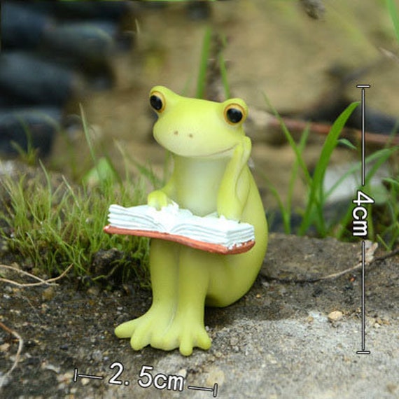 Miniature Frog Reading a Book Animal Statues Micro Landscape Decorations Mini  Garden Supplies DIY Potted Landscape Gifts for Friends 