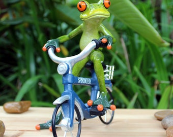 Garden resin Cycling frog animal statue Micro landscape decorations Mini garden supplies DIY potted landscape gift for friends