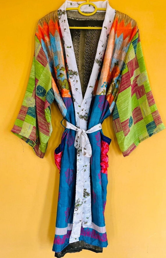 Silk kimono bathrobe vintage Gem