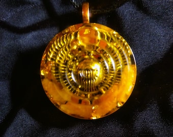 Pingente de Orgonite/Calsite laranja