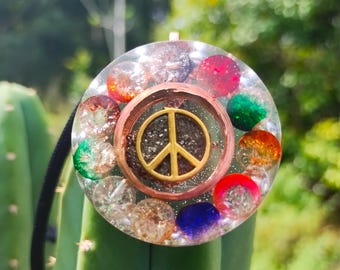 Pingente de orgonite com símbolo da paz