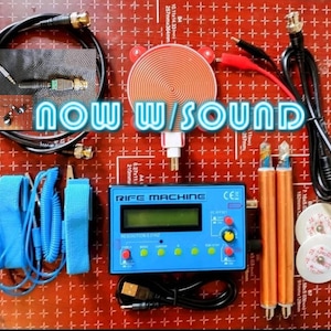 Rife/Clark/Schumann/Sine potenziato con generatore di frequenza sonora.