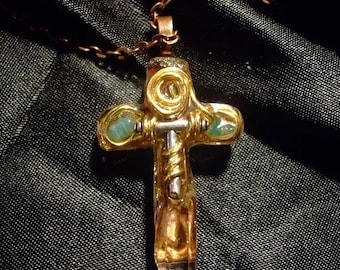 Pingente de cruz verde orgone/orgonite 34