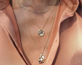 Collier minimaliste en couches d’or, collier pendentif à disque géométrique multicouche, collier boho multicouche, collier pendentif en or, cadeau pour elle